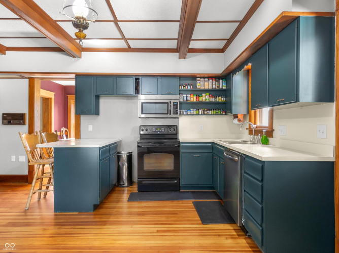 Listing Image 15