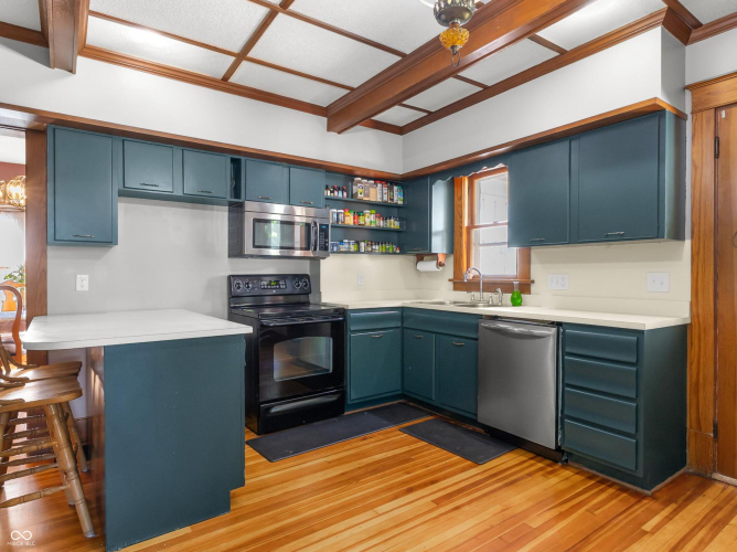 Listing Image 18