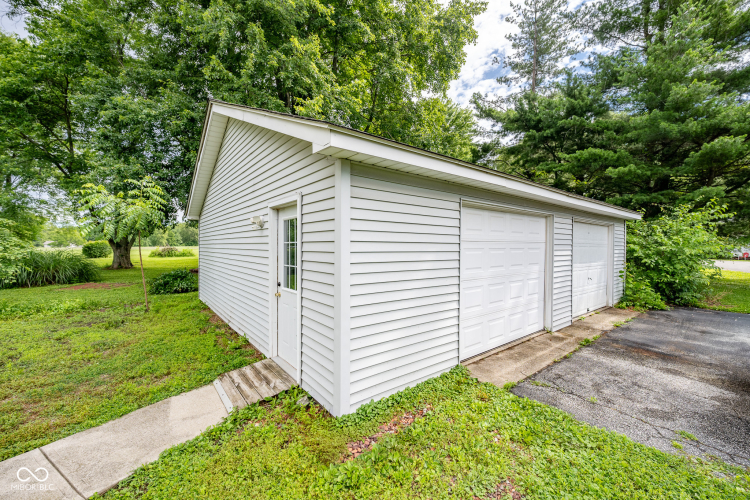 Listing Image 42