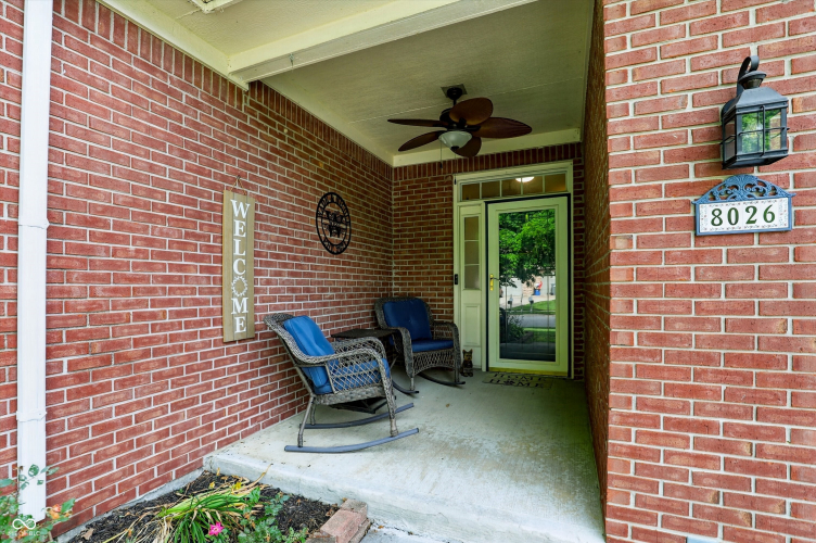 Listing Image 5