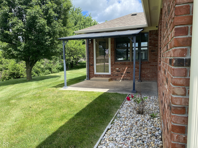 Listing Image 6