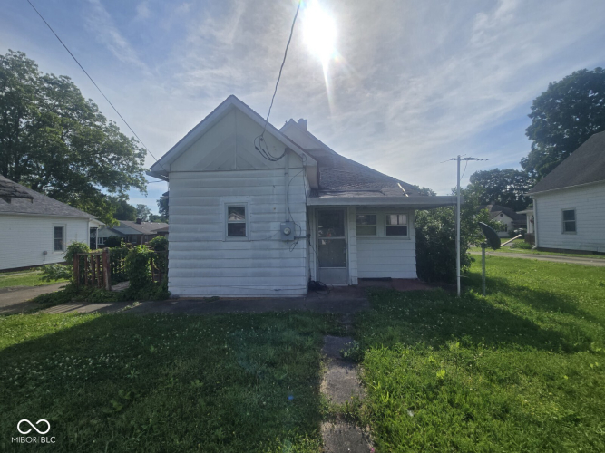 Listing Image 6