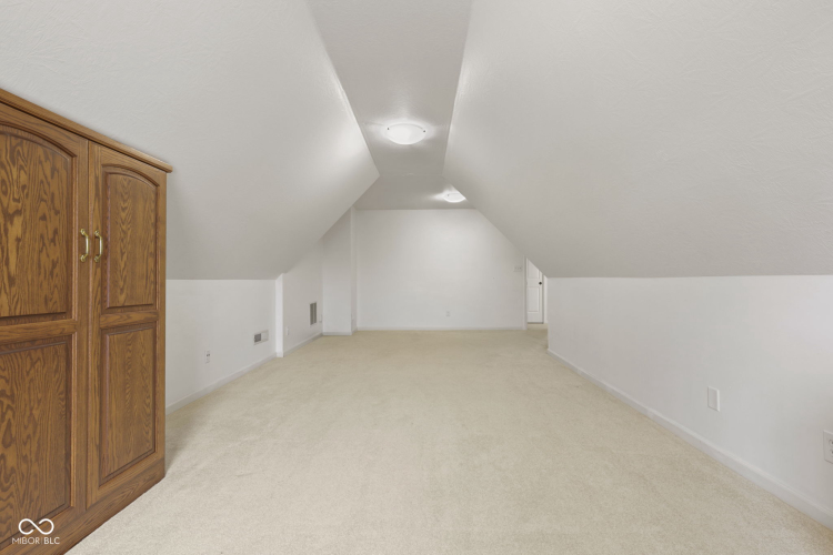 Listing Image 24