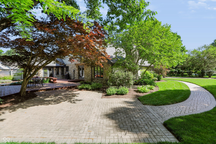 Listing Image 76