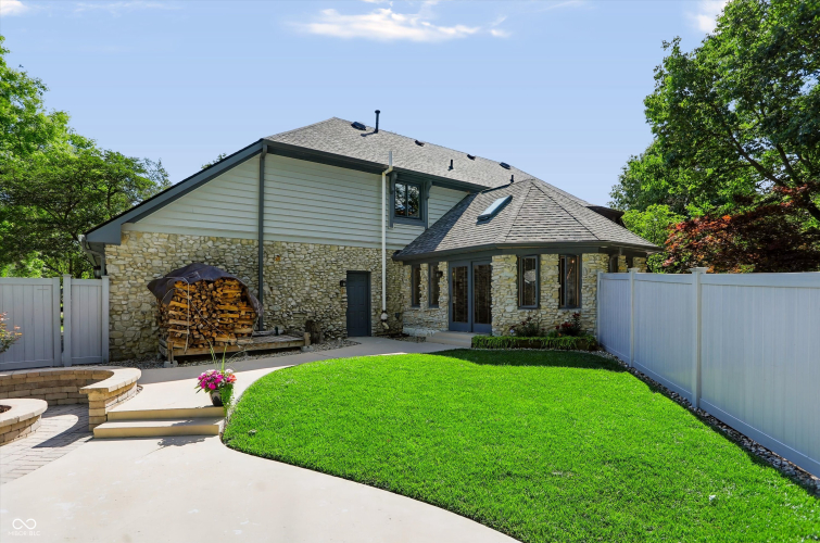Listing Image 80