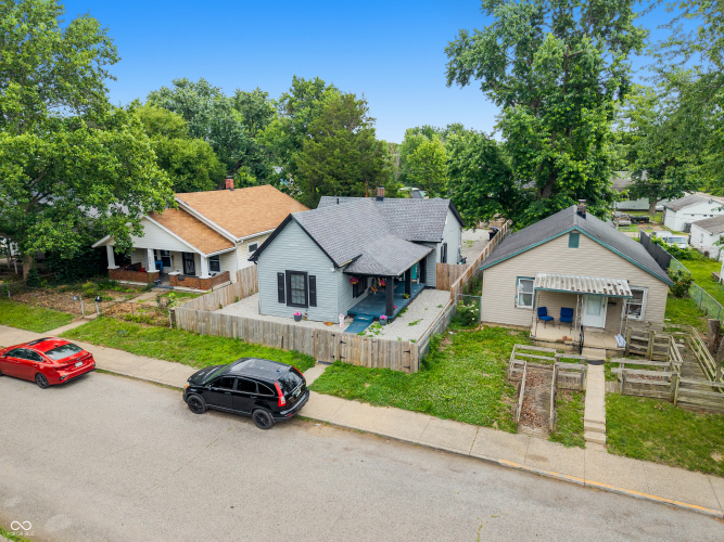 Listing Image 3