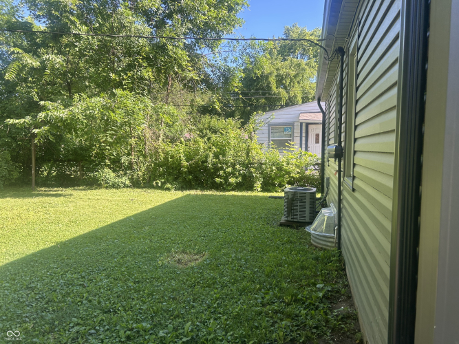 Listing Image 18