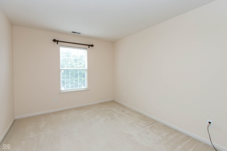 Listing Image 30