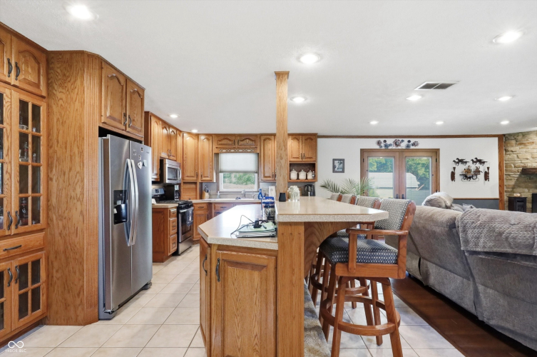 Listing Image 14