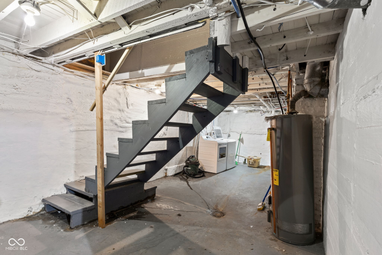 Listing Image 33