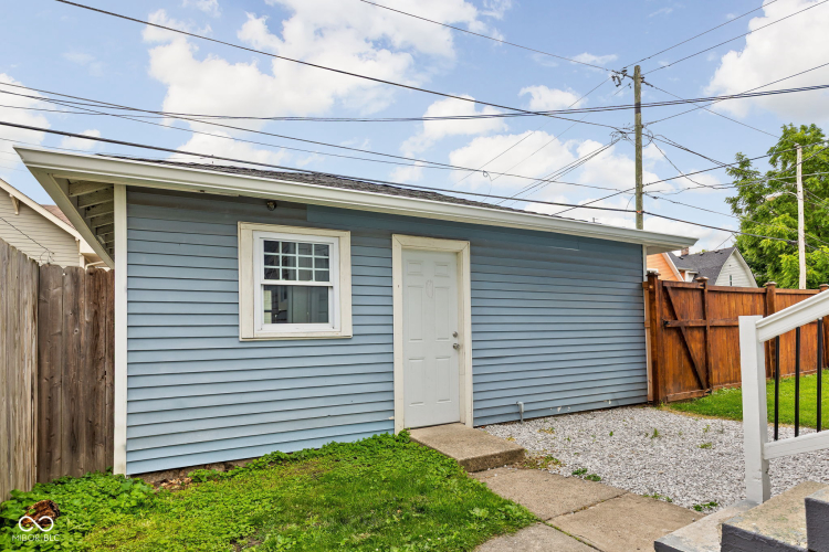 Listing Image 42