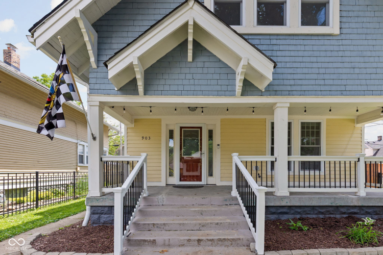 Listing Image 6