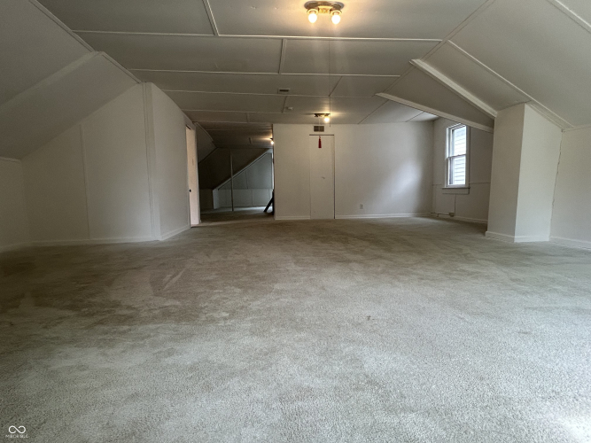 Listing Image 44