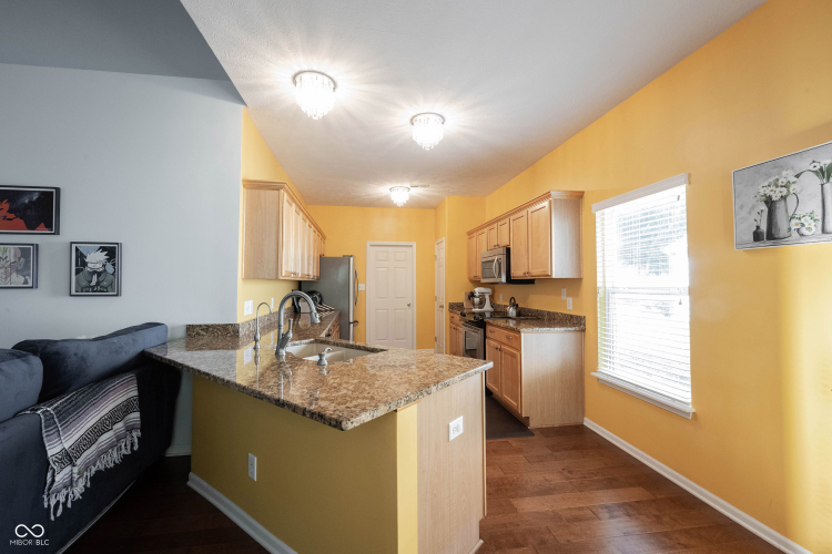 Listing Image 15