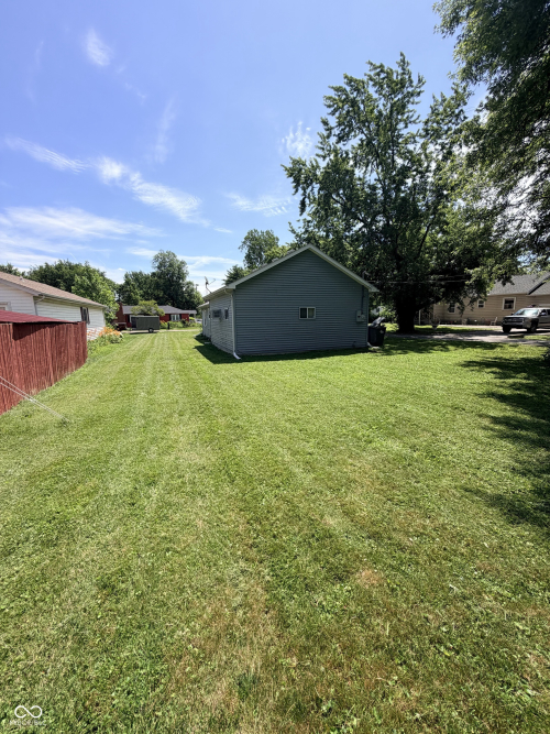 Listing Image 5