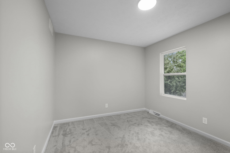 Listing Image 29
