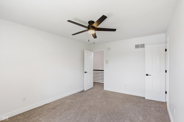 Listing Image 50