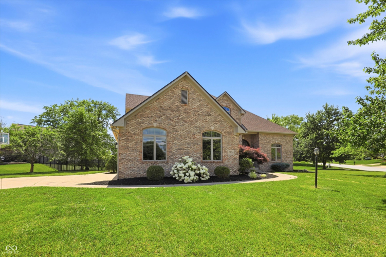 Listing Image 84
