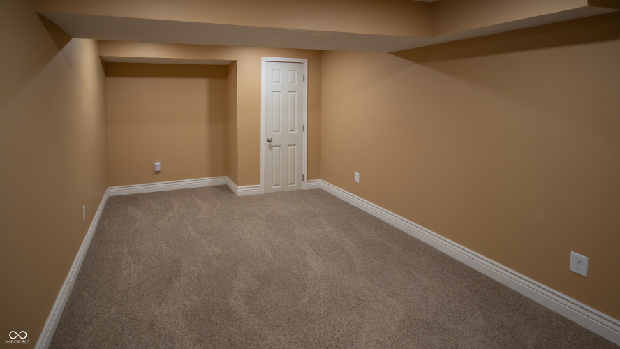 Listing Image 27