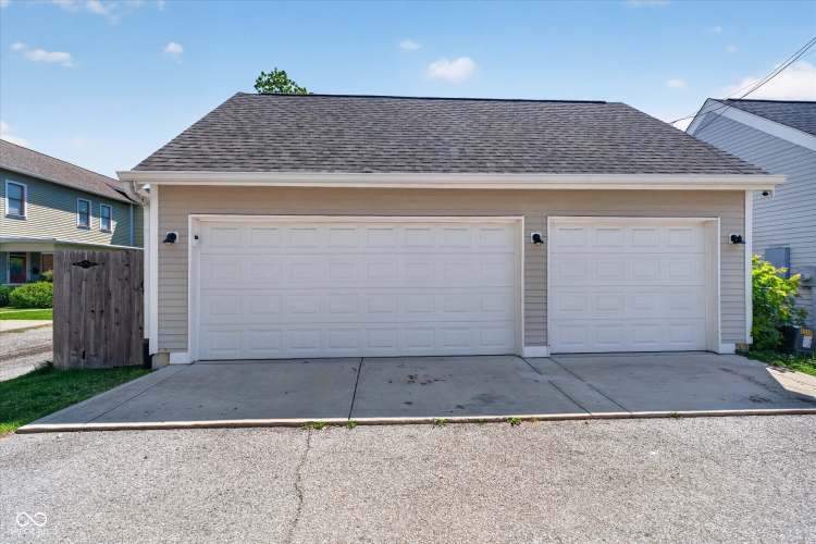 Listing Image 14