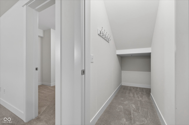 Listing Image 51