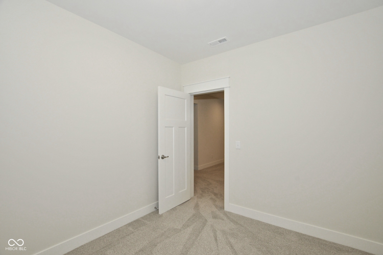 Listing Image 56