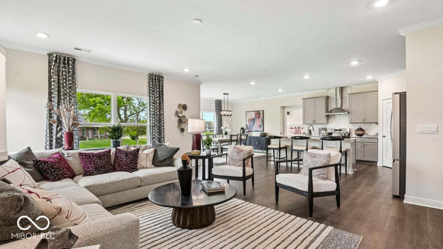 Listing Image 5