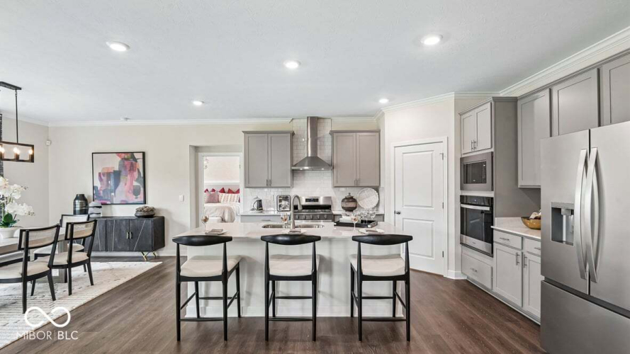Listing Image 9