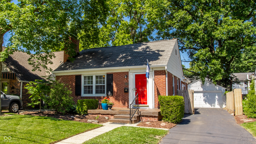 Listing Image 3