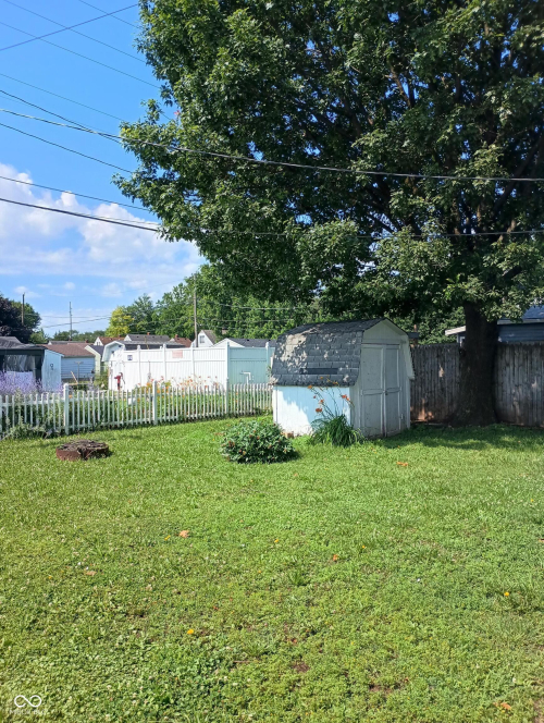 Listing Image 6
