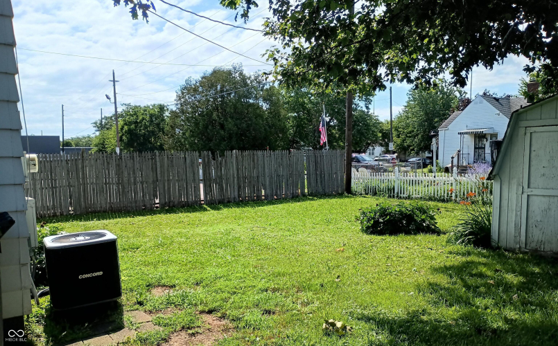 Listing Image 7