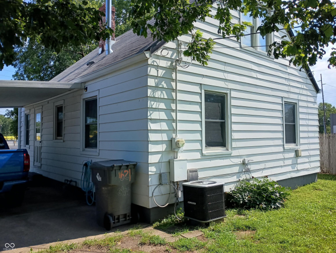 Listing Image 8