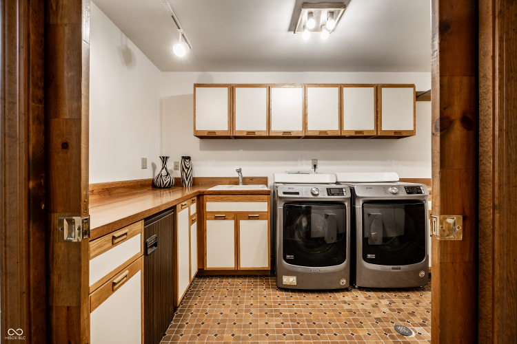 Listing Image 55