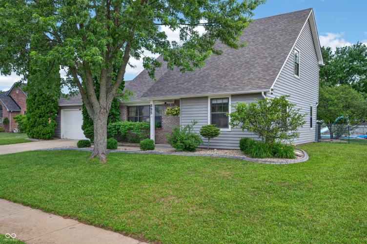 Listing Image 3