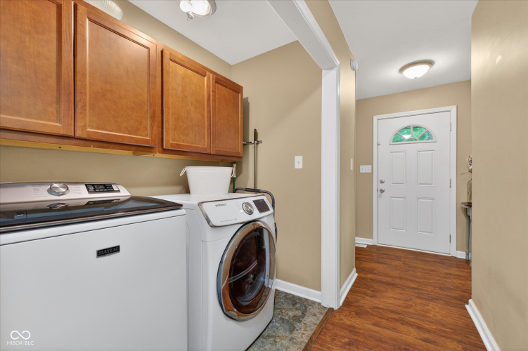 Listing Image 16