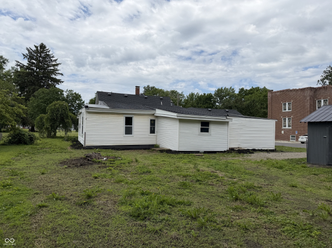 Listing Image 3