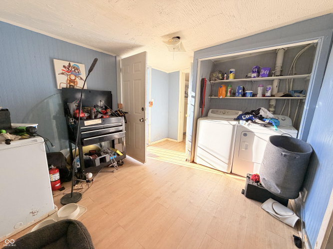 Listing Image 17