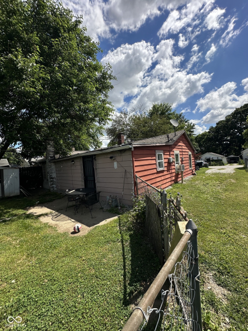 Listing Image 3