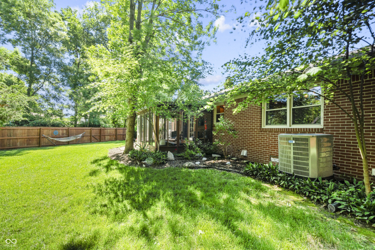 Listing Image 38