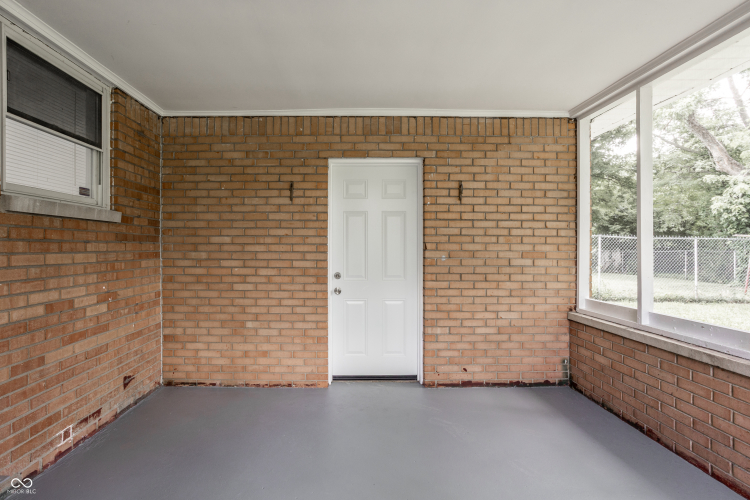 Listing Image 29