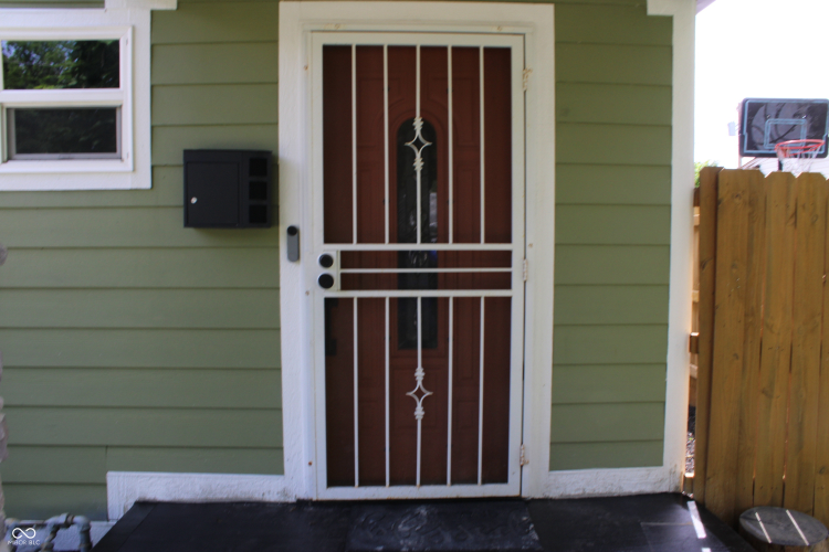 Listing Image 72