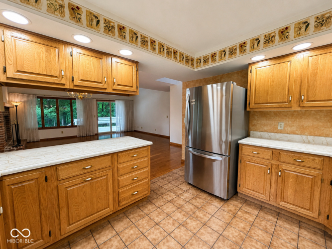 Listing Image 15