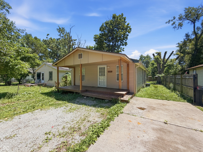 Listing Image 5