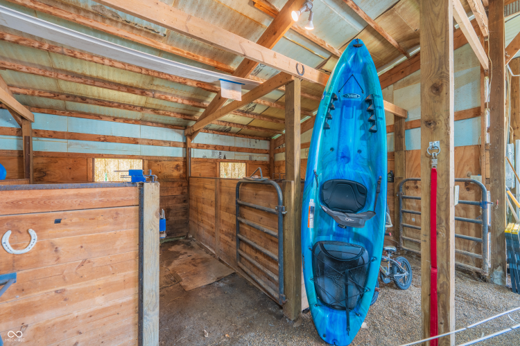 Listing Image 41