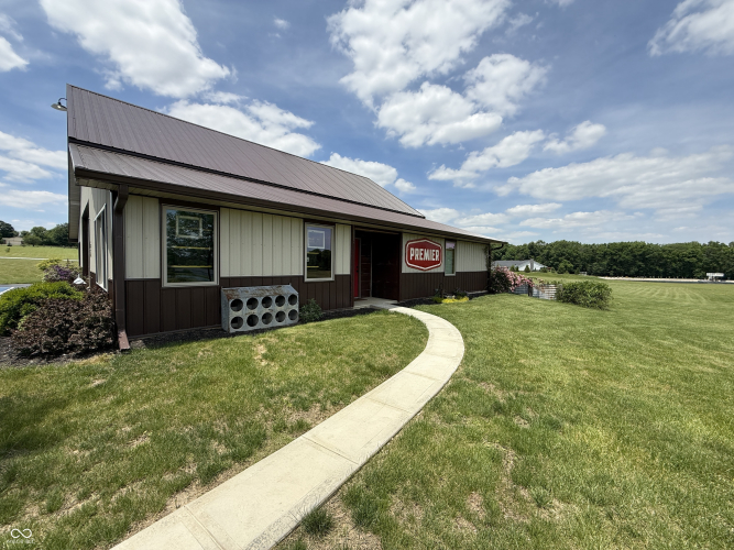 Listing Image 69