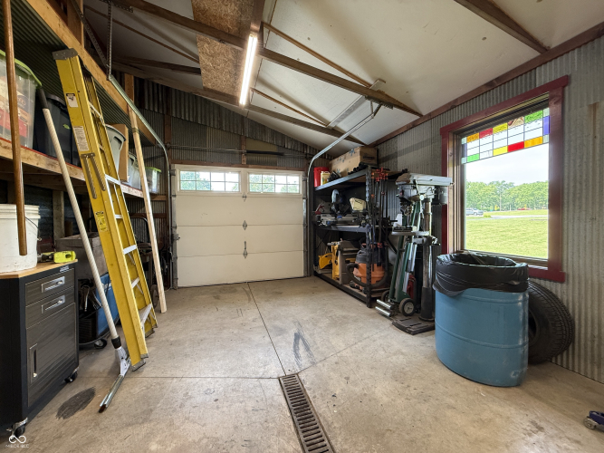 Listing Image 75