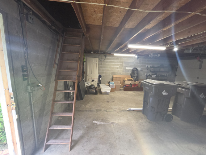 Listing Image 42