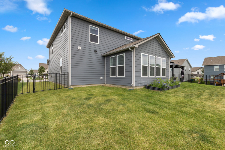 Listing Image 45