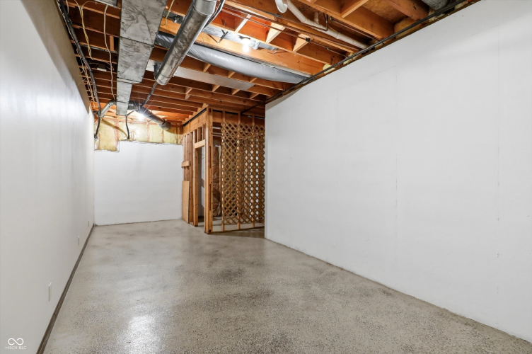 Listing Image 59