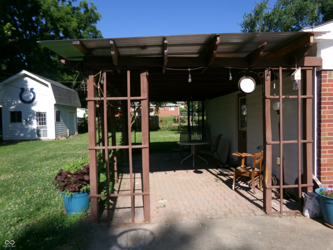 Listing Image 5